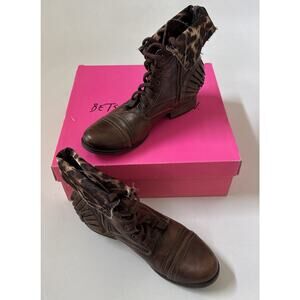 Betsey Johnson LLOLA Cognac Leather Ankle Boots Women 8.5 Leopard Fold Over Cuff